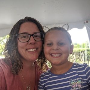 Meet your Posher, Jillian